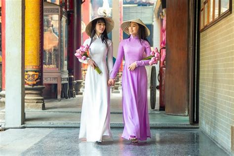ベトナムの民族衣装「アオザイ」についてご紹介いたします。 土屋ホームトピア スタッフブログ