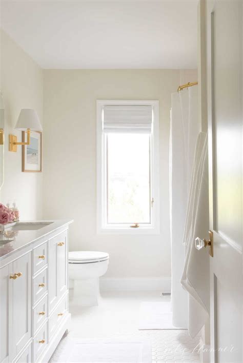Benjamin Moore White Dove Is A Paint Color That Is Tried And True