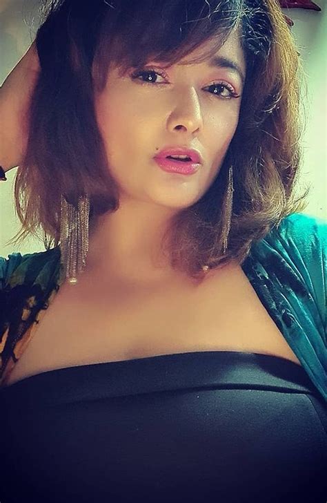 Actress Kiran Glamouri Instagram Images Goes Viral In Internet தமிழ்
