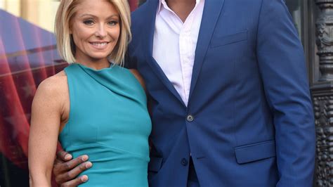 Kelly Ripa And Michael Strahan Win Big At The Daytime Emmys Amid Live