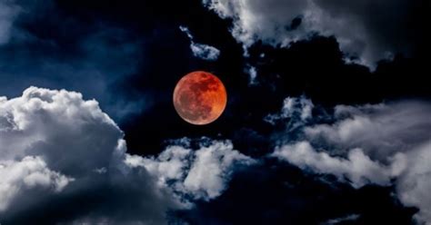 Waktu & jam sholat gerhana bulan total malam ini rabu 26 mei dan bacaan niat sholat sunnah gerhana gerhana bulan merupakan bagian dari kebesaran allah saw. TANGGAL 28 JULI 2018 AKAN TERJADI GERHANA BULAN TOTAL ...