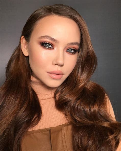 makeup artist from russia s instagram profile post “Второй день повышения в Омске 🥳 Вот такая