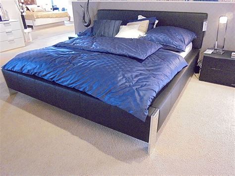 Joop schlafzimmer ausstellungsstück es auch werden include a bild von eine art das könnte sein. Betten Straight Bett "Straight" von Joop: Joop-Möbel von ...