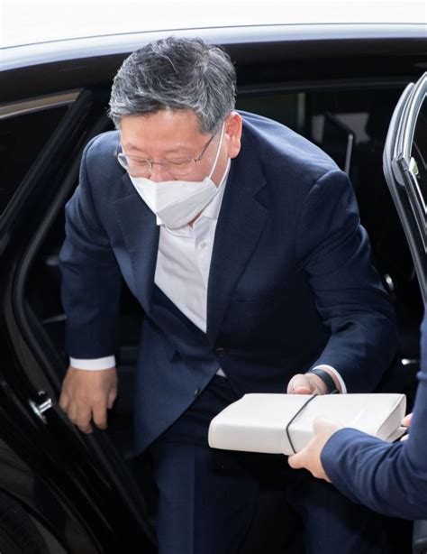 단독'이용구 폭행' 영상 처음 확인한 경관, 30초간 고민하다 못 본걸로 하겠다. 경찰 "서초서, 택시기사 폭행 이용구 '유력인사' 사실 인지 ...