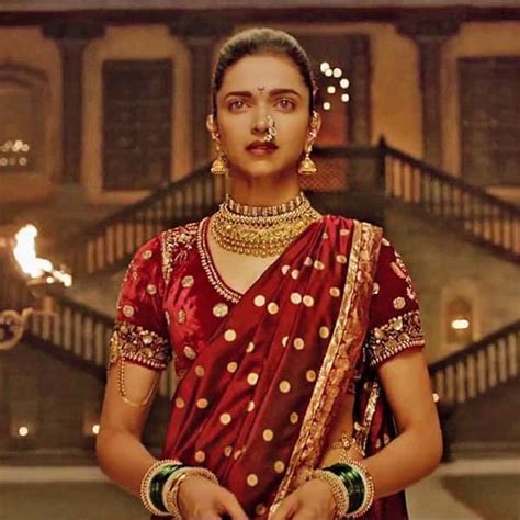 Deepika Padukone And Priyanka Chopras ‘pinga From Bajirao Mastani