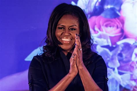 Michelle Obamas ‘becoming Set To Become Best Selling Memoir In History