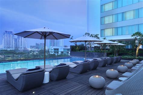 DOUBLETREE BY HILTON JAKARTA KEMAYORAN OTEL