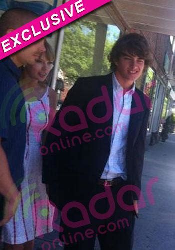 Taylor Swift Dating Rfks Barely Legal Grandson Conor Kennedy
