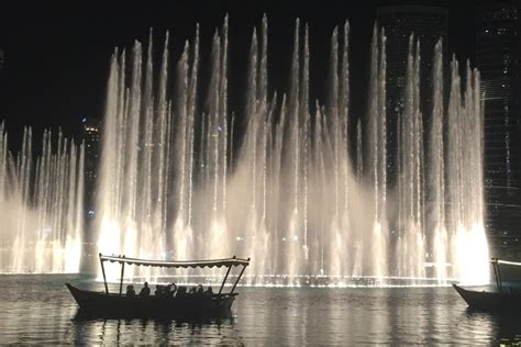 Fun Ways To Experience The Burj Lake And Dubai Fountain Boardwalk