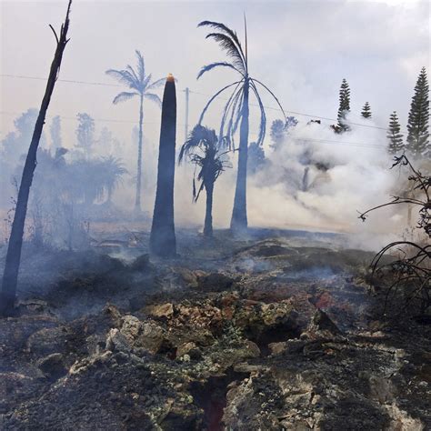 Scientists Warn That Hawaiis Kilauea Volcano Could Erupt Ballistic