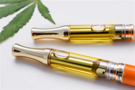 Thc Vape Pen Why You Should Start Vaping Hooti Extracts