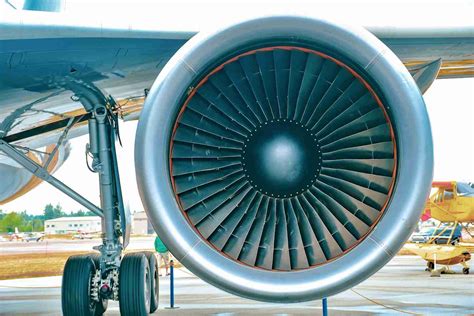 Aircraft Maintenance Engineering Courses