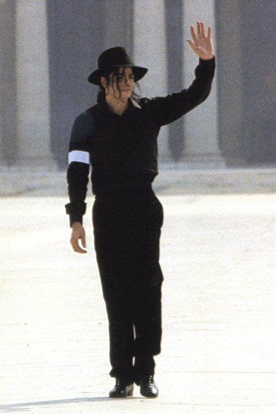 Michael Jackson Waving Just Say Hi Joseph Jackson Michael Jackson