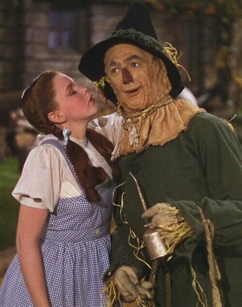 Dorothy And The Scarecrow In The Wizard Of Oz Wizard Of Oz Movie