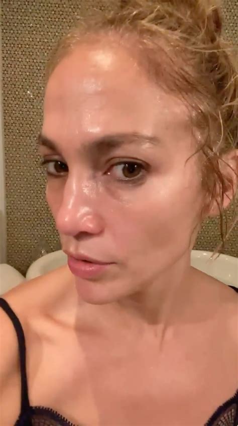 Jennifer Lopez With No Makeup Photos Of Singer S Natural Beauty