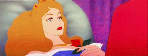 18 Times Disney Princesses Gave Us Unrealistic Hair And Makeup