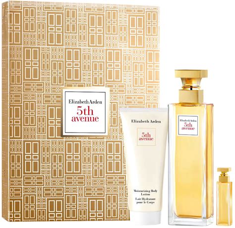 Now fifth avenue for women is another classic sent by elizabeth arden, and i have a soft spot for this one because it's my mother's favorite perfume. Elizabeth Arden 5th Avenue Dárková sada EdP 125ml + tělové ...