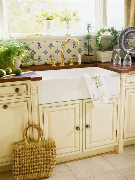 Farmhouse Sink Ideas For Cottage Style Kitchens