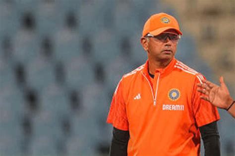 Team India World Cup Suspense Over Rahul Dravid Second Innings