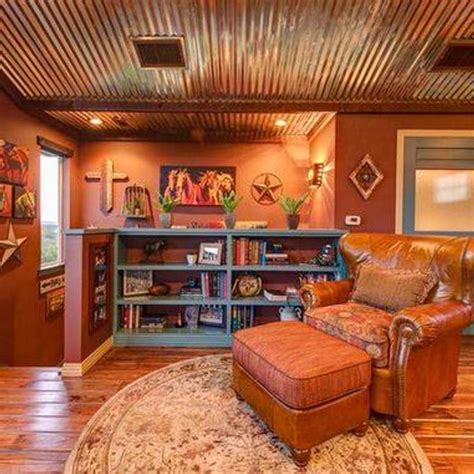 Decorating in southwestern style often stirs up images of warm colored homes in the southwest u.s. Photos southwestern home interiors