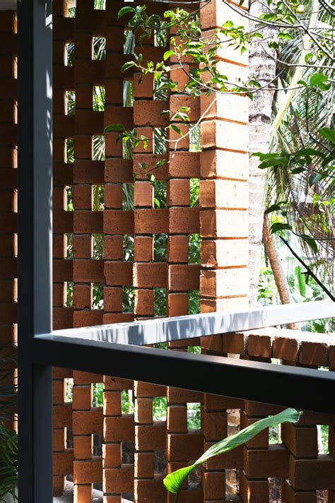Brick Screen House Honeycomb Architects Archdaily