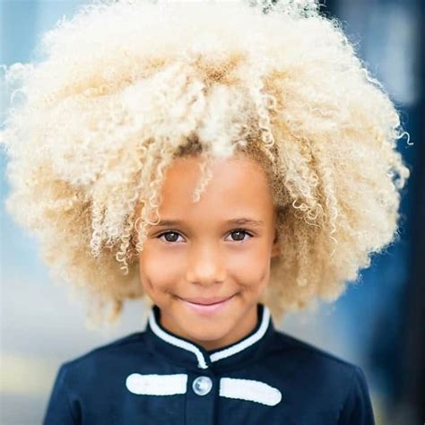 Following are the trendiest haircuts you can incorporate with your toddler boy's curly hair. 15 Curly Haircuts for Toddler Boys That're Trending Now ...