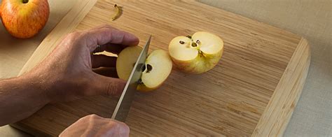 How To Core An Apple With Just A Knife And No Waste