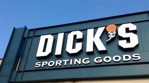 Dicks Sporting Goods Considers Dropping Hunting Supplies From Over 700