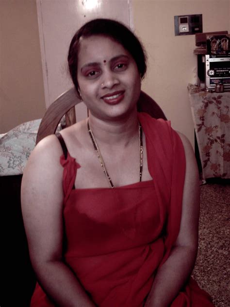 Hot Public North Indian Aunty Photos Telugu Hot Aunties Youtube