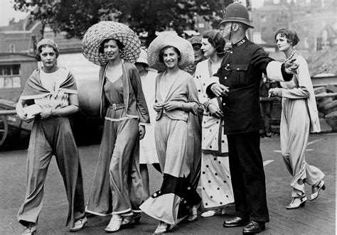 british-fashion-pyjamas-1930´s-1930s-fashion,-fashion-history,-1930-fashion