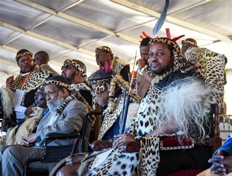 pics misuzulu kazwelithini officially crowned as zulu king jopress news