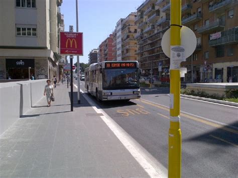 Foto Metro B1 Cambia Linee Bus I Cartelli Alle Fermate 14 Di 20