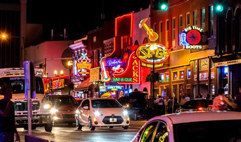 Tenn on top at holston house nashville. Top 10 Honky Tonks and Dive Bars on Broadway in Nashville ...