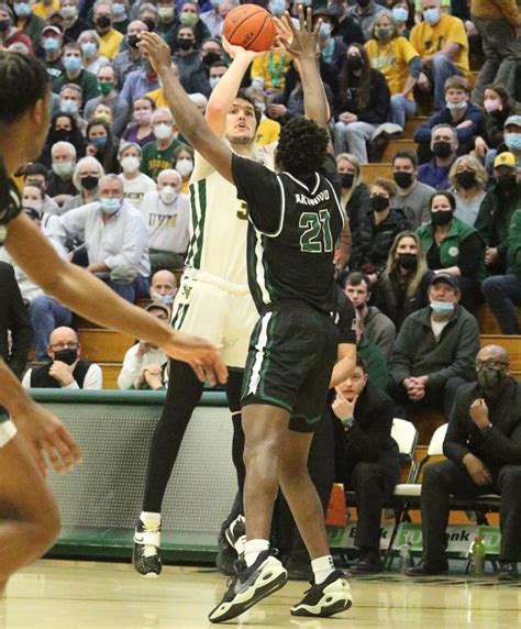 Shungu Delivered Uvm Mens Basketball Routs Binghamton In The