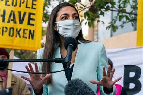 Aoc Says She Will Volunteer At Houston Food Bank Following News That
