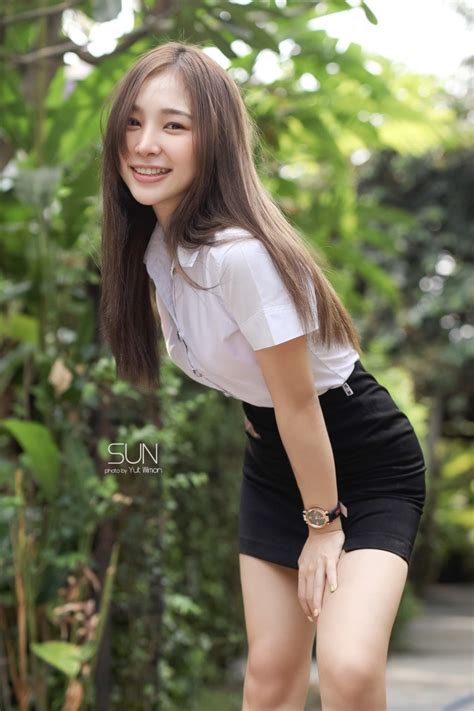 นักศึกษานุ่งสั้น น้องซัน รวบรวมสาวสวยในไทยไว้มากมาย ภาพชัดระดับ Hd นางแบบ แฟชั่นสาวๆ เพศหญิง