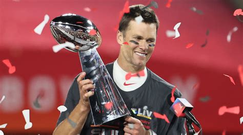 Tom Brady Captures 7th Super Bowl At Age 43 The Daily Runner