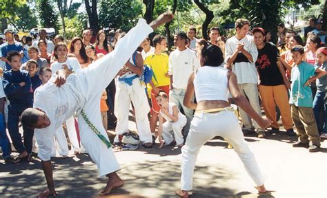Capoeira Un Arte Marcial Con Sabor A Brasil Artes Marciales Para Todos