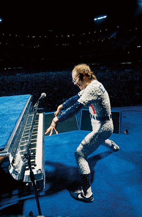 Relive Elton Johns 1975 Dodger Stadium Concert Vulture Elton John