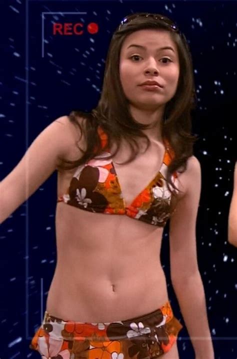 Carly Shay ICarly In Miranda Cosgrove Icarly Actress Miranda