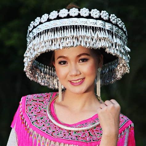 pin-auf-hmong-inspired-clothes