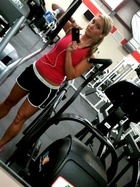 Buffyshot On Twitter Cute Fansubmit Taking Selfshot At The Gym Ghqdne3h