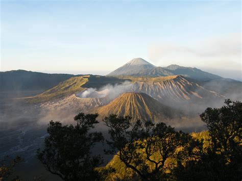 Gunung Bromo Wisata Alam Indonesia Tempat Wisata Foto Gambar Wallpaper
