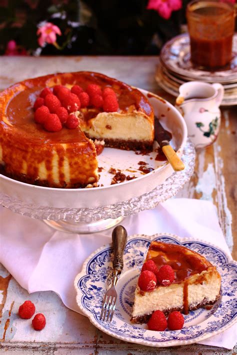 Using ricotta cheese makes for a cheesecake that's not only lighter, but also has a different taste. Cheesecake con ricotta di bufala e caramello salato ...