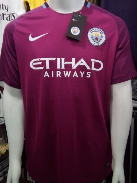 To download manchester city kits and logo for your dream league soccer team, just copy the url above the image, go to my club > customise team > edit kit > download and paste the url here. Camisa Nike Manchester City Away 2018 S/n° - Violeta - R ...