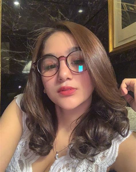 We did not find results for: Hana Hanifah Sebut Kriss Hatta Mesum, Ini Alasannya - Foto 2