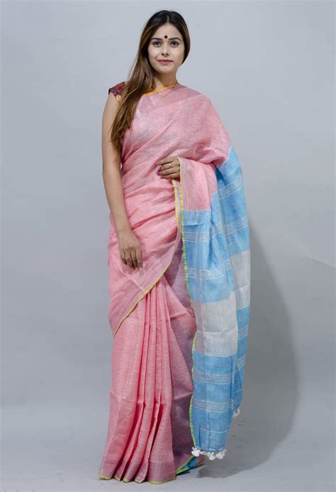 The saree is all plain but the border of the saree is a temple border which. Sophisticated Pink With Sky Blue Pallu Unique Combination ...