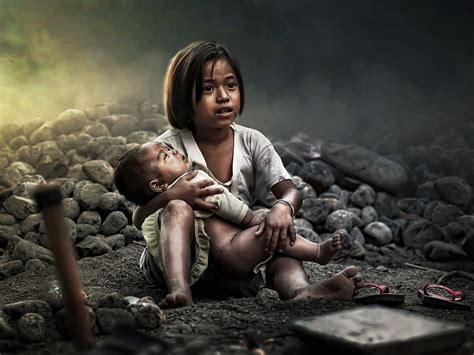 Adikku Sayang By Erwyn Ardyan 500px Emotional Photography Poverty