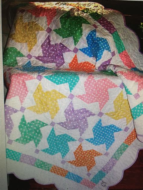 Pin By Marylou Donovan On Quilts Quilts Blanket Bed