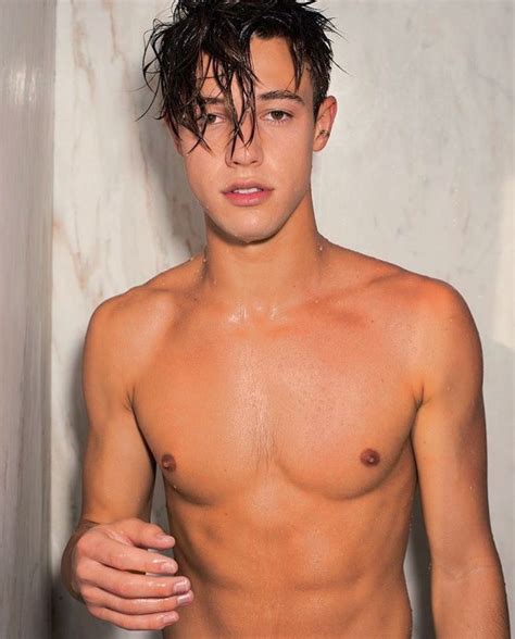 pin by kneo flores on portraits cameron dallas shirtless cameron dallas cameron alexander dallas